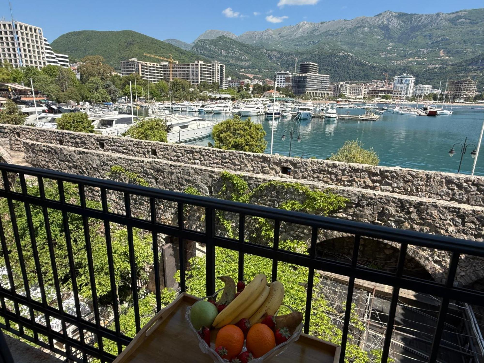 Apartments Aleksic Old Town Budva Bagian luar foto