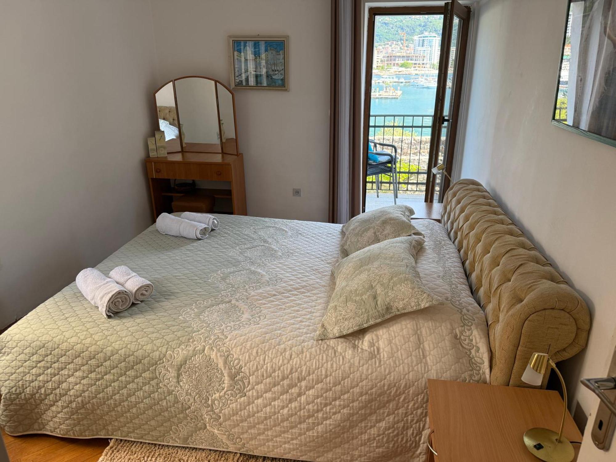 Apartments Aleksic Old Town Budva Bagian luar foto