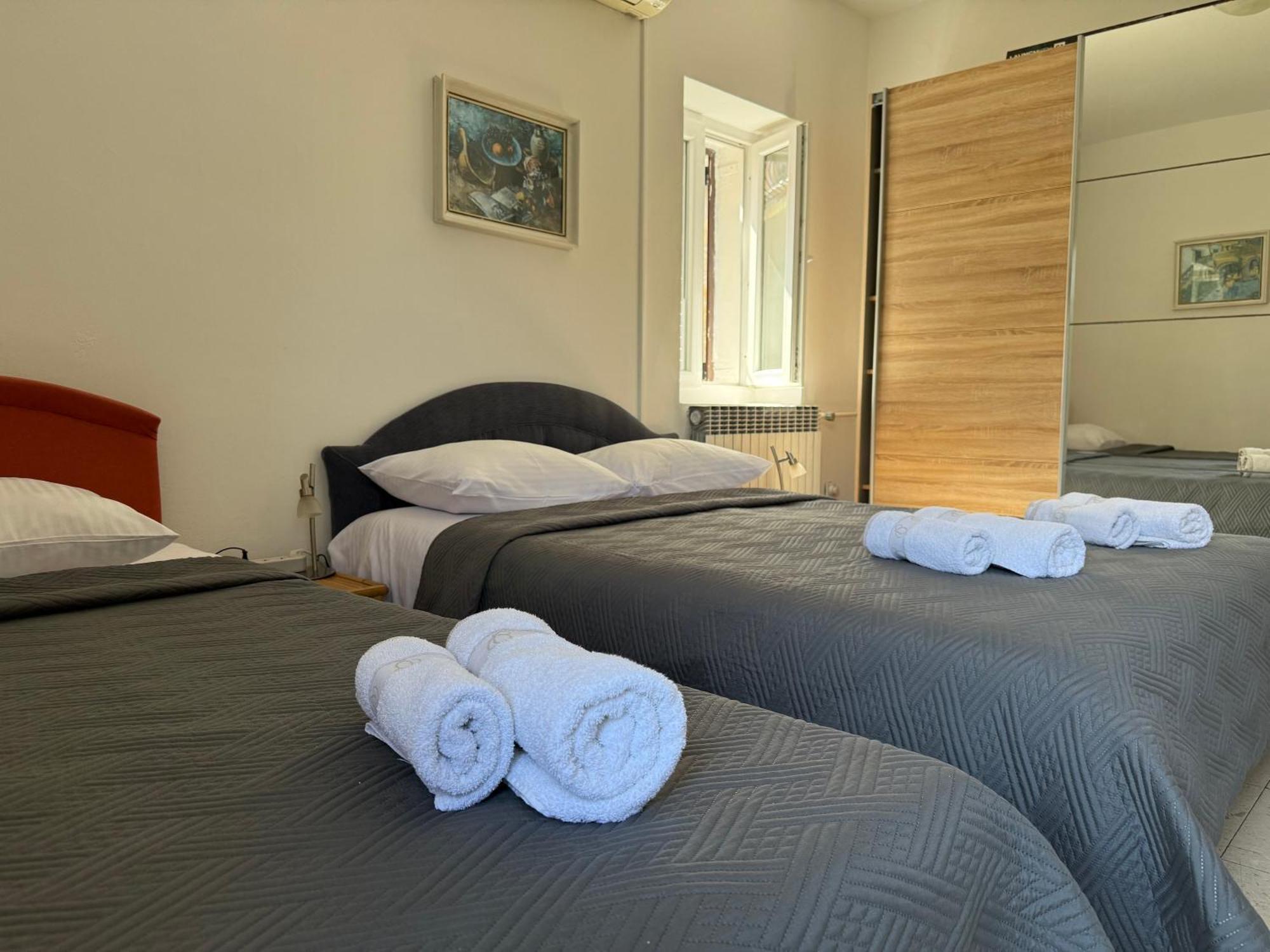 Apartments Aleksic Old Town Budva Bagian luar foto