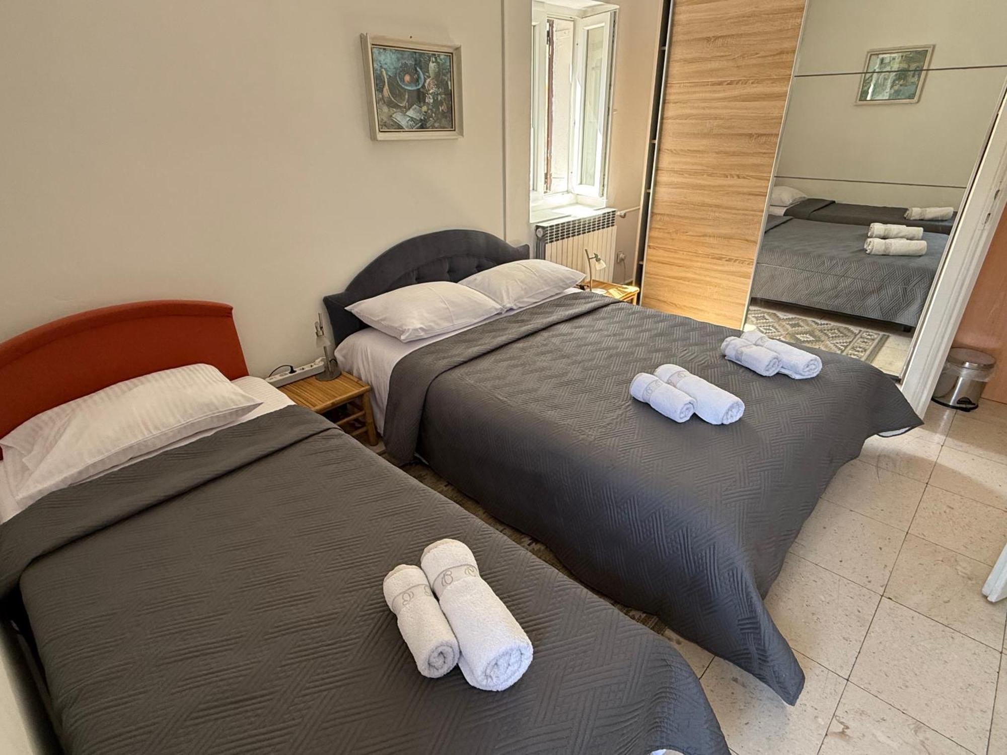 Apartments Aleksic Old Town Budva Bagian luar foto