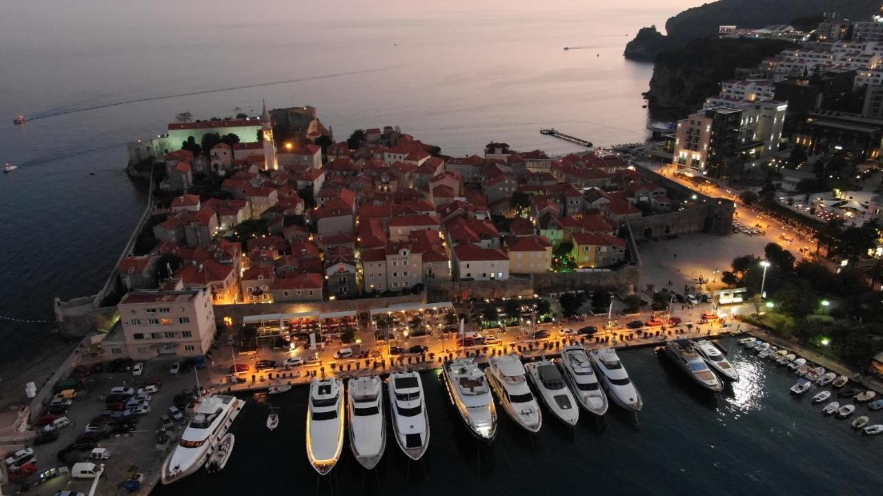 Apartments Aleksic Old Town Budva Bagian luar foto